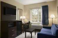 Ruang Umum Days Inn & Suites by Wyndham Cherry Hill - Philadelphia