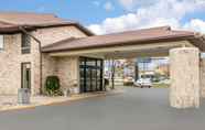 Bangunan 2 Comfort Inn Maumee - Perrysburg Area