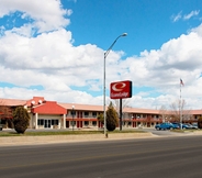 Exterior 2 Econo Lodge