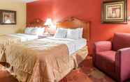 Bedroom 3 Clarion Inn & Suites University Center