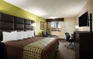 Bedroom 4 Days Inn by Wyndham Dallas Irving