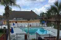 Swimming Pool Days Inn by Wyndham St. Augustine I-95/Outlet Mall