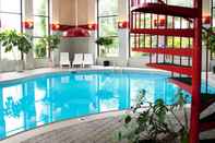 Swimming Pool Baymont by Wyndham Grand Haven