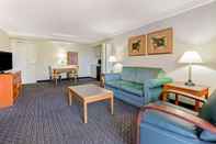 Ruang untuk Umum La Quinta Inn by Wyndham Tampa Bay Pinellas Park Clearwater