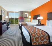 ห้องนอน 6 Howard Johnson by Wyndham Arlington Ballpark / Six Flags