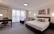 Kamar Tidur 6 ibis Styles Canberra Tall Trees