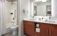 In-room Bathroom 3 Residence Inn by Marriott Manhattan Beach