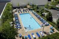 Swimming Pool Toronto Don Valley Hotel and Suites