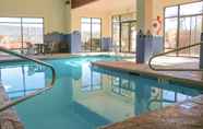 Swimming Pool 4 Hampton Inn Durango