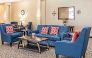 Lobby 2 Comfort Inn & Suites Piqua-Near Troy-I75