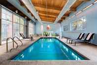 Swimming Pool Aloft Lexington