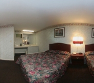 Bedroom 4 Rodeway Inn & Suites Williamsburg