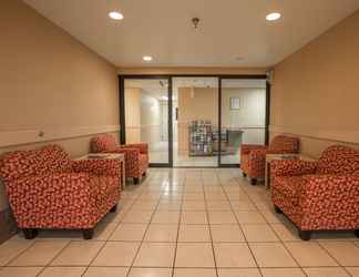 Lobby 2 Bridgeway Inn & Suites Sublimity