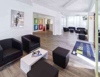 Lobby 2 ibis Styles Cannes le Cannet