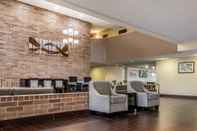 Lobi Quality Inn & Suites Mall of America - MSP Airport