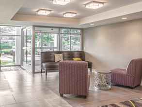 Lobi 4 La Quinta Inn & Suites by Wyndham Columbia / Fort Meade