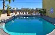 Swimming Pool 3 Americas Best Value Inn & Suites Fontana