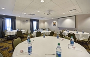 Ruangan Fungsional 4 Hampton Inn & Suites Detroit/Warren