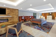 Lobby La Quinta Inn & Suites by Wyndham San Francisco Airport N