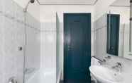 Toilet Kamar 3 B&B Hotel Como City Center