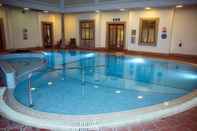 Hồ bơi Macdonald Botley Park Hotel & Spa
