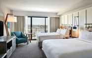 Kamar Tidur 2 Westdrift Manhattan Beach, Autograph Collection by Marriott