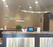Lobi 3 Quality Inn