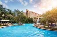 Swimming Pool The Cascades Hotel at Sun City Resort