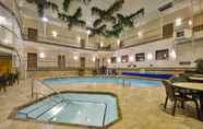 Swimming Pool 3 Motel 6 Minot, ND