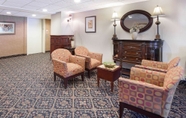 Lobby 5 Travelodge by Wyndham Winchester