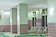 Swimming Pool Philadelphia Marriott Downtown