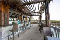 Bar, Kafe dan Lounge Holiday Inn Resort South Padre Island - Beach Front, an IHG Hotel