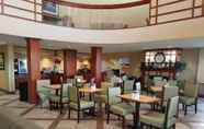 Restoran 3 Quality Inn Indy Castleton