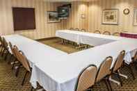 Ruangan Fungsional Quality Inn Indy Castleton