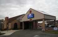 Bangunan 2 Americas Best Value Inn Romulus Detroit Airport