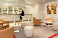 Bar, Cafe and Lounge Mercure Paris Le Bourget