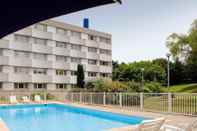 Swimming Pool Mercure Paris Le Bourget