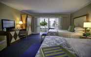 Kamar Tidur 7 Naples Beach Hotel and Golf Club