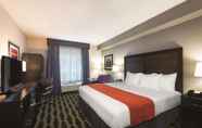 Bilik Tidur 2 La Quinta Inn & Suites by Wyndham Lynchburg at Liberty Univ.