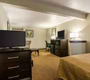Bedroom 3 Quality Inn & Suites