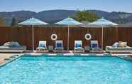 Swimming Pool 2 Calistoga Motor Lodge & Spa, part of JdV by Hyatt