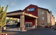 Exterior 2 Comfort Inn Troutdale - Portland East