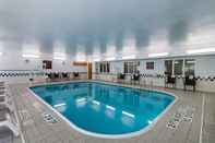 Swimming Pool Comfort Inn Barboursville near Huntington Mall area