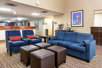 Lobby 4 Comfort Suites Airport