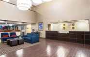 Lobby 4 Comfort Suites Airport