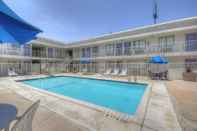Hồ bơi Motel 6 San Antonio, TX - Fort Sam Houston