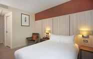 Bedroom 3 DoubleTree by Hilton Hotel London ExCel