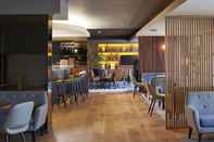 Bar, Cafe and Lounge DoubleTree by Hilton Hotel London ExCel