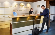 Lobi 3 Seehotel Pilatus