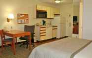 Bedroom 5 Candlewood Suites - Syracuse Airport, an IHG Hotel